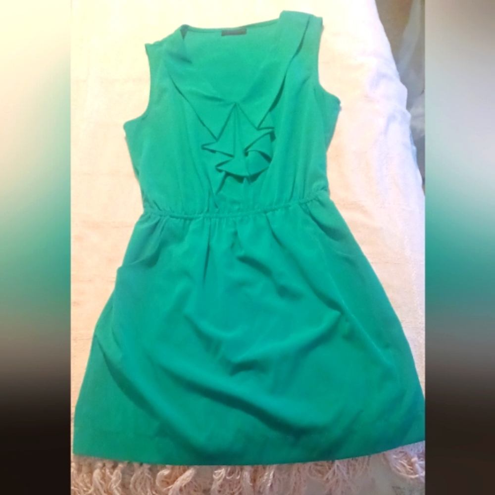 Green casual dress, with pocket, brand Xtaren